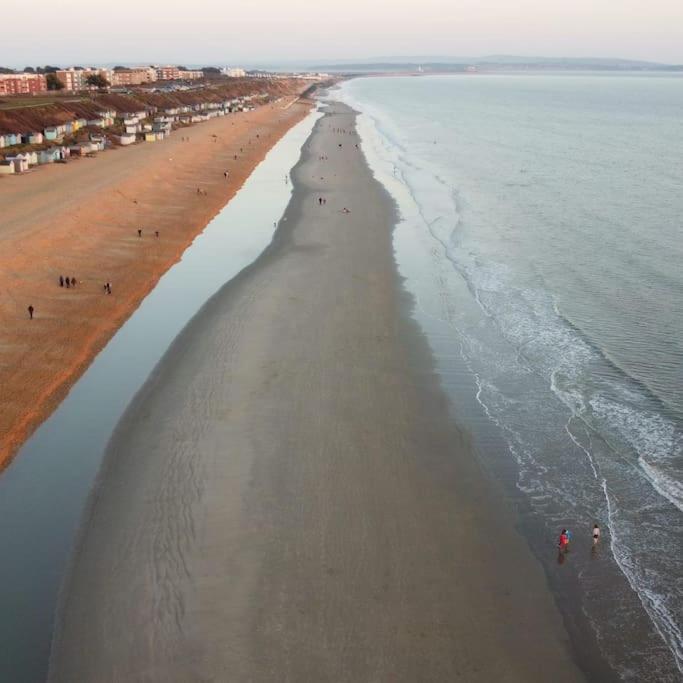 May Cottage - Heart Of Vibrant Village & 10 Mins Walk To Beach Milford on Sea Zewnętrze zdjęcie
